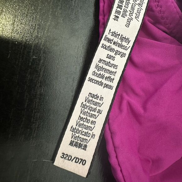 Victorias Secret T-Shirt Bra Purple Lightly Lined Wireless Size 32D Spellout - Picture 3 of 4
